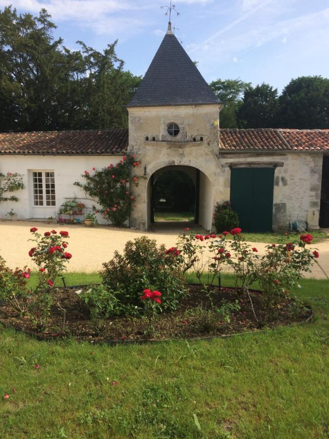 Bed and Breakfast Le Logis Du Plessis Chaniers Zewnętrze zdjęcie