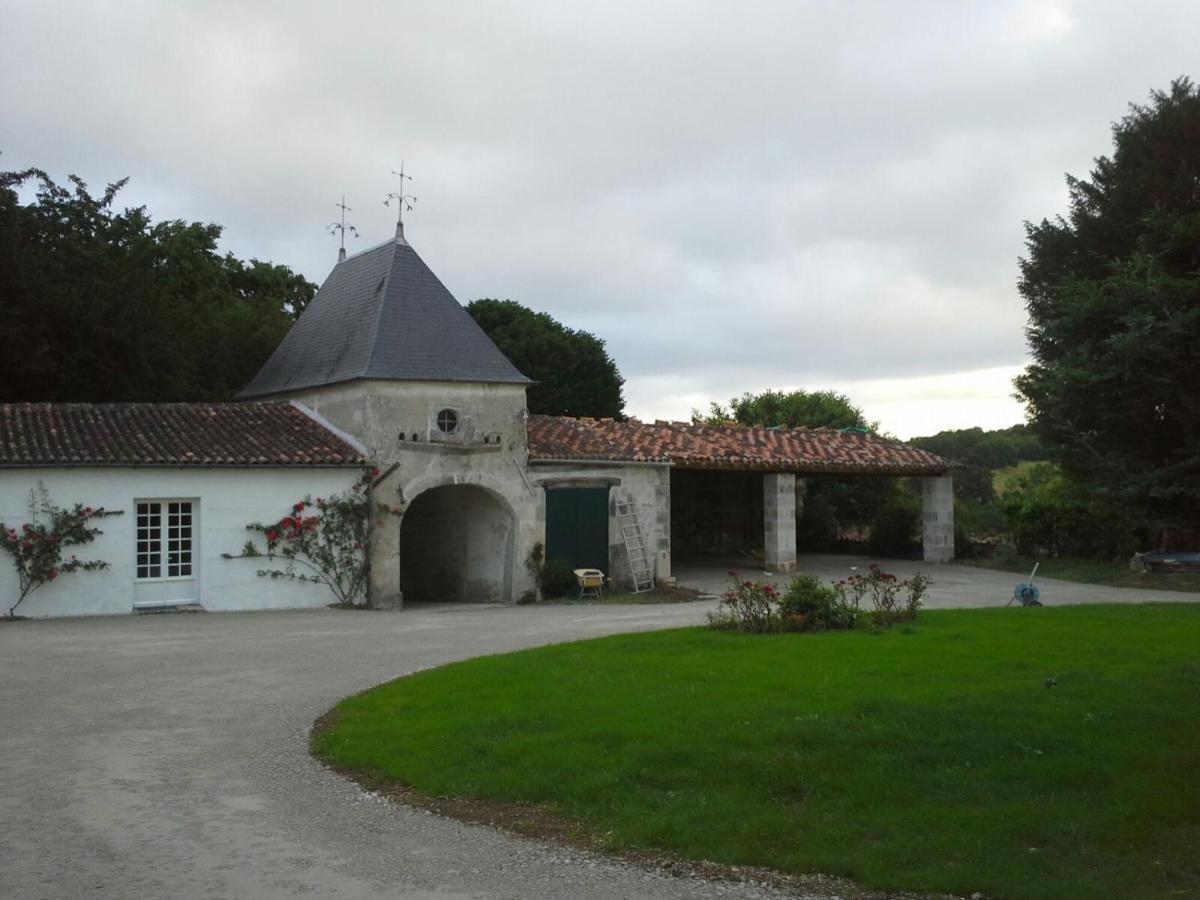 Bed and Breakfast Le Logis Du Plessis Chaniers Zewnętrze zdjęcie