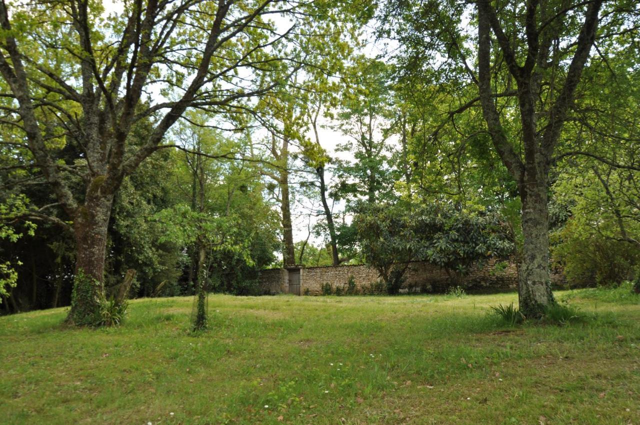 Bed and Breakfast Le Logis Du Plessis Chaniers Zewnętrze zdjęcie